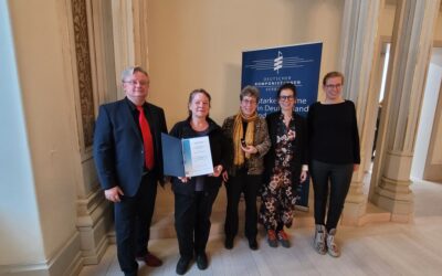 Pressemitteilung: Archiv Frau und Musik (Frankfurt/Main) erhält FEM-Nadel im Rahmen der Donaueschinger Musiktage 2023